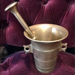 Vintage apothecary brass mortar and pestle OLD!